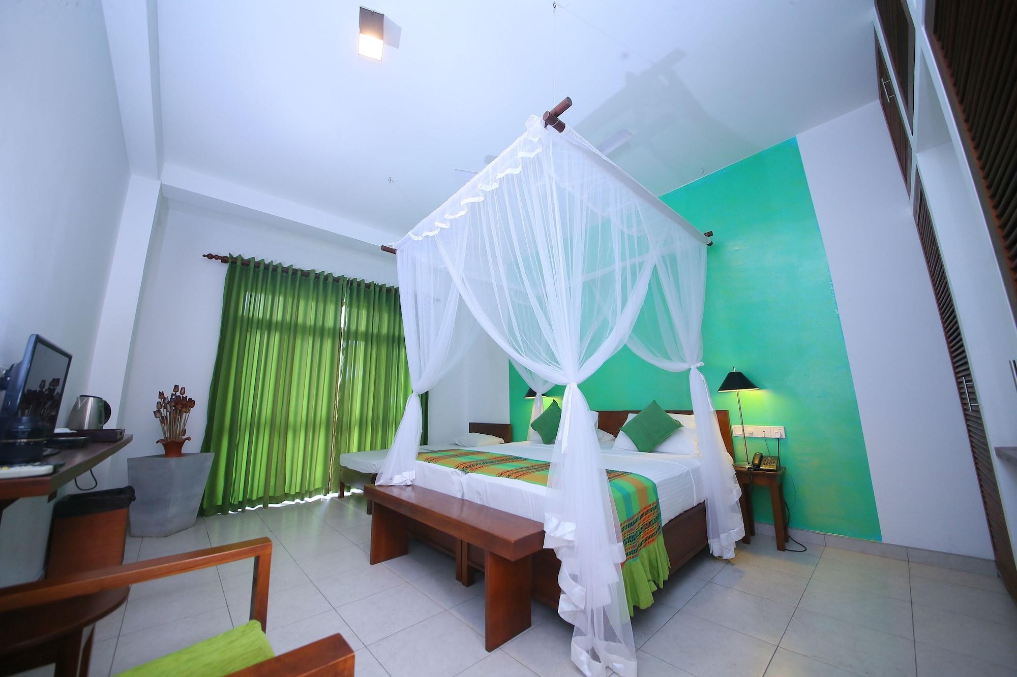 Rockside Beach Resort ベントータ エクステリア 写真