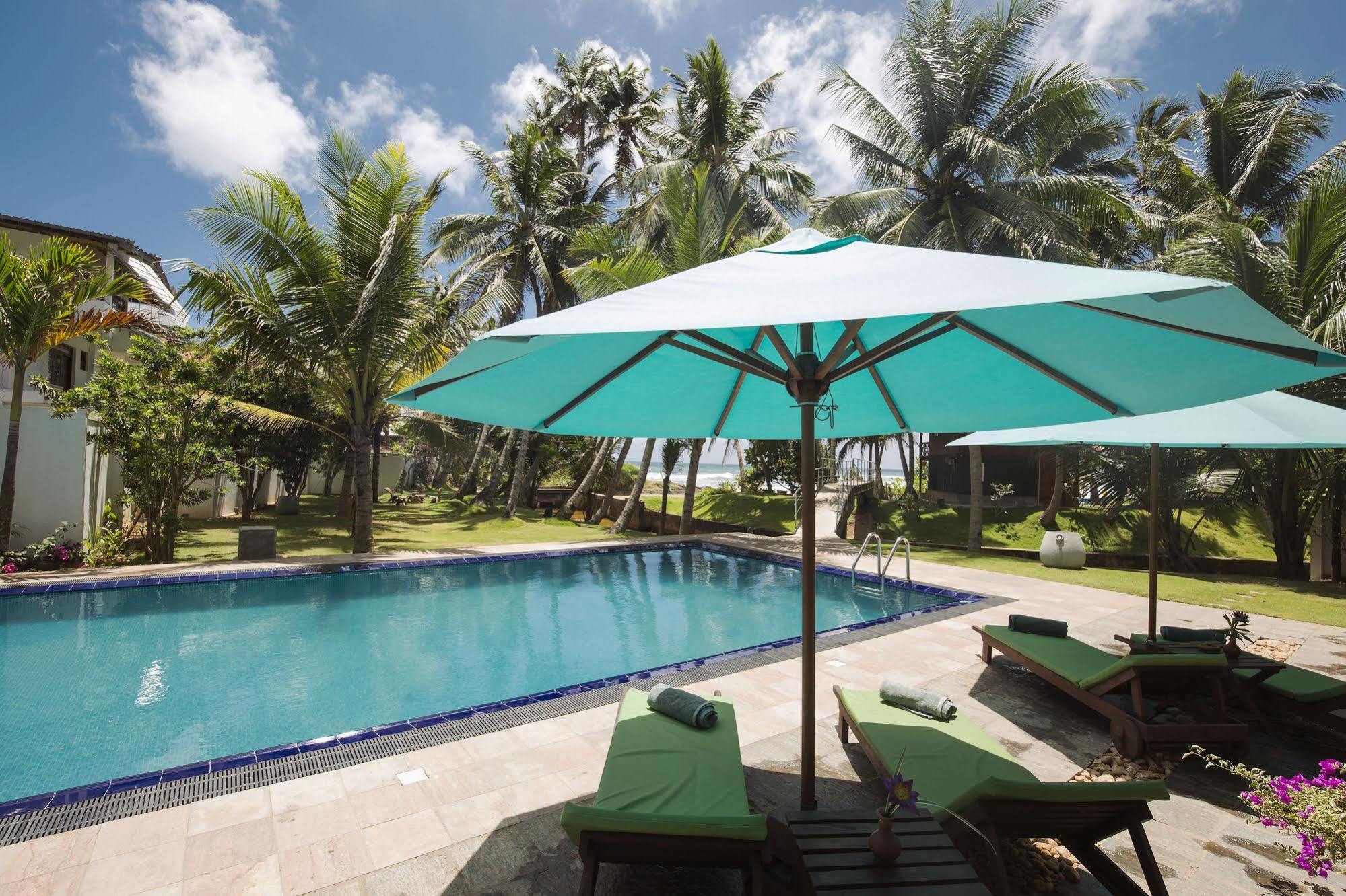 Rockside Beach Resort ベントータ エクステリア 写真